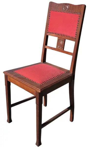 Foto de um(a) Cadeira Centenária, da categoria de Outras cadeiras. Adicione personalidade e história ao seu ambiente com esta belíssima cadeira centenária, uma das madeiras mais nobres e... Vendido no marketplace Trésors.