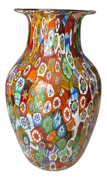 Foto de um(a) Antigo Raro Vaso Em Murano Italiano Ouro Millefiori Original, da categoria de Vasos. ~ Millefiori ~ Murano italiano, significa “mil flores” Belíssimo vaso artístico em Murano com ouro, ricamente feito à mão... Vendido no marketplace Trésors.