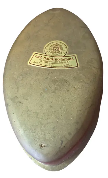 Foto de um(a) Centro de Mesa em Bronze Maciço, da categoria de Centro de mesa. Eleve o nível da sua decoração com este imponente centro de mesa em bronze maciço. Com acabamento refinado e peso... Mostrado de uma perspectiva diferente. Vendido no marketplace Trésors.