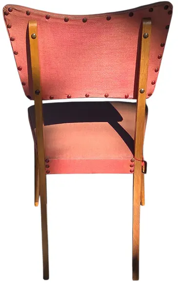 Foto de um(a) Cadeira Pés Palito - Móveis Pedroso, da categoria de Outras cadeiras. Relíquia do design mobiliário paranaense dos anos 50/60. Esta belíssima cadeira traz a autêntica estética Mid-Century Modern... Mostrado de uma perspectiva diferente. Vendido no marketplace Trésors.