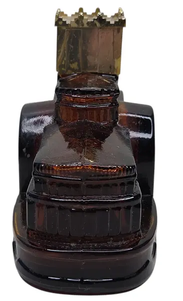 Foto de um(a) Perfume Avon Barco A Vapor Vintage, da categoria de Outros colecionáveis. Perfume Avon Barco a vapor vintage. Mostrado de uma perspectiva diferente. Vendido no marketplace Trésors.