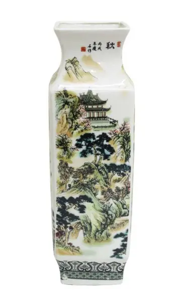 Foto de um(a) Vaso oriental em cerâmica, da categoria de Vasos. Vaso oriental em cerâmica com decoração de cenas típicas do cotidiano. Medidas 30 cm de altura. Vendido no marketplace Trésors.