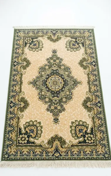 Foto de um(a) Tapete Estilo persa - Tabacow, da categoria de Tapetes. Incorpore a elegância do design oriental clássico à sua casa com este tapete da renomada marca brasileira Tabacow.... Vendido no marketplace Trésors.