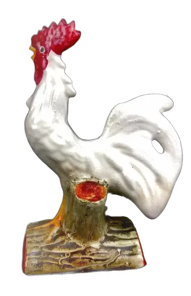 Foto de um(a) Escultura de galo em porcelana, da categoria de Escultura. Galo em porcelana com manufatura portuguesa em policromia pintado a mão. Em bom estado de conservação. Vendido no marketplace Trésors.