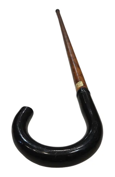 Foto de um(a) Bengala De Madeira, da categoria de Produtos sem categoria. Bengala clássica confeccionada em madeira de alta qualidade, garantindo máxima resistência e durabilidade. Ideal para... Mostrado de uma perspectiva diferente. Vendido no marketplace Trésors.