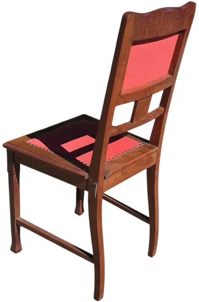 Foto de um(a) Cadeira Centenária, da categoria de Outras cadeiras. Adicione personalidade e história ao seu ambiente com esta belíssima cadeira centenária, uma das madeiras mais nobres e... Mostrado de uma perspectiva diferente. Vendido no marketplace Trésors.