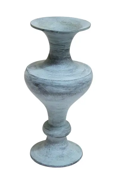 Foto de um(a) Vaso em metal patinado, da categoria de Vasos. Vasos cônico em metal com pintura patinada na tonalidade verde claro. Bem decorativos em ótimo estado de conservação. ... Vendido no marketplace Trésors.