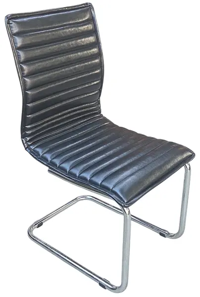 Foto de um(a) Cadeira de Escritório Cesca em Courvin e Base Cromada, da categoria de Outras cadeiras. Com linhas sofisticadas e uma forte inspiração no design moderno clássico, esta cadeira de escritório estilo esteirinha une... Mostrado de uma perspectiva diferente. Vendido no marketplace Trésors.