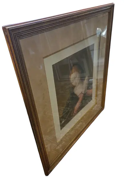 Foto de um(a) Antiga Madonna - Print Original Western Germany (1955), da categoria de Fotografia. Uma peça de colecionador que une fé e história. Esta gravura da Madonna (Virgem Maria), datada de 1955, é um exemplar... Mostrado de uma perspectiva diferente. Vendido no marketplace Trésors.