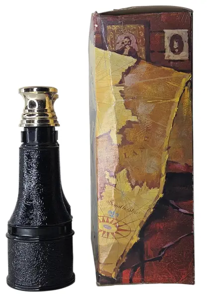 Foto de um(a) Perfume Avon Marine Binoculars Vintage, da categoria de Outros colecionáveis. Perfume Avon Binoculars Marine Colecionável. Mostrado de uma perspectiva diferente. Vendido no marketplace Trésors.