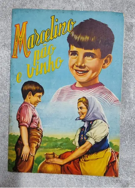 Foto de um(a) Colecionismo, Álbum de Figurinhas, Década de 1950, da categoria de Figurinhas. Colecionismo começava na infância nos anos 1950: álbuns de figurinhas colecionáveis. Cinco exemplares preservados: - bambi.... Mostrado de uma perspectiva diferente. Vendido no marketplace Trésors.