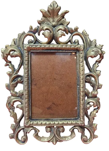 Foto de um(a) Porta Retrato em Bronze Retangular - Vertical, da categoria de Porta retratos. Belíssimo porta-retrato vertical confeccionado em bronze de alta qualidade. Esta peça apresenta um trabalho de fundição... Mostrado de uma perspectiva diferente. Vendido no marketplace Trésors.