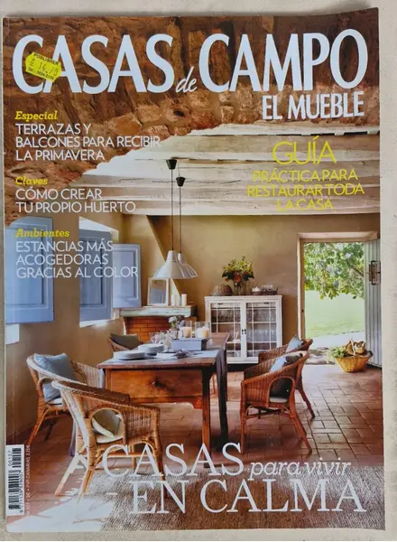 Foto de um(a) Coleção especial de revistas de decoração e arquitetura, da categoria de Revistas. Coleção de revistas com tema de casas de campo, estilo rústico e mediterrâneo, com ideias e belíssimas inspirações em... Mostrado de uma perspectiva diferente. Vendido no marketplace Trésors.