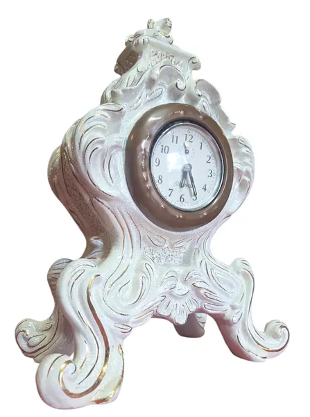 Foto de um(a) Relógio de Mesa em Porcelana Craquelada – Peça Decorativa, da categoria de Relógios de mesa. **RELÓGIO NÃO FUNCIONA, PEÇA ADAPTADA NA PORCELANA** Este elegante relógio de mesa é uma peça de destaque que une o charme... Vendido no marketplace Trésors.