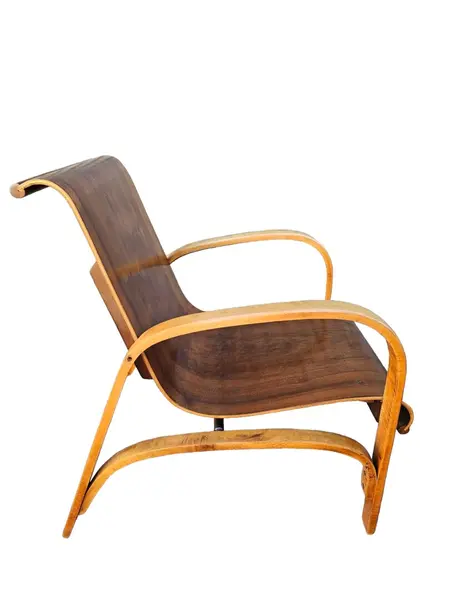 Foto de um(a) Poltrona vintage Streiff S.A, da categoria de Outras cadeiras . Poltrona vintage modernista móveis Steiff S anos 50. Restaurado com acabamento em seladora.D- 60cm L x 72cm P x 82cm A. Vendido no marketplace Trésors.