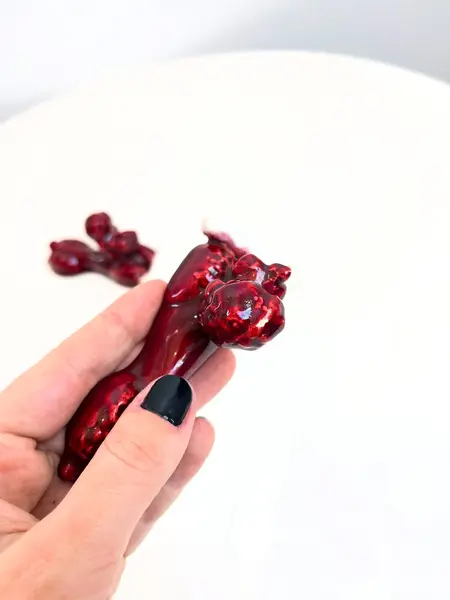 Foto de um(a) Trio de apoio de talheres e marcadores de lugar em cerâmica, da categoria de Outros utensílios. Trio de apoio de talheres e marcadores de lugar em cerâmica feita a mão. Apenas um tem um pequeno lascado como mostrado nas... Mostrado de uma perspectiva diferente. Vendido no marketplace Trésors.