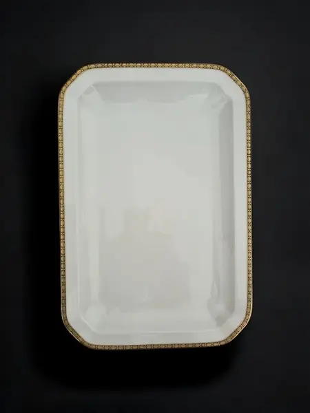 Foto de um(a) Jogo De Mesa Porcelana Rosenthal C/ 17 Peças. Branca E Azul Lisa, da categoria de Jogos de pratos. Jogo de Mesa Rosenthal - Porcelana Alemã - 17 Peças Adicione sofisticação à sua mesa com este belíssimo Jogo de Mesa em... Mostrado de uma perspectiva diferente. Vendido no marketplace Trésors.