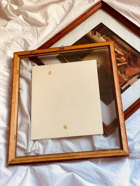 Foto de um(a) Conjunto com 6 Quadros – Inspiração nos Mestres Holandeses do Século XVII, da categoria de Impressões. Conjunto com 6 Quadros Vintage – Inspiração nos Mestres Holandeses do Século XVII Belíssimo conjunto composto por seis... Mostrado de uma perspectiva diferente. Vendido no marketplace Trésors.