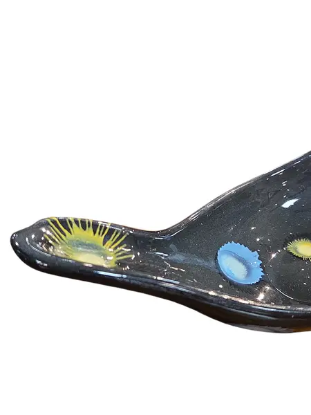 Foto de um(a) Centro de Mesa Modernista em Cerâmica Weiss, da categoria de Centro de mesa. Elegante peça decorativa em cerâmica vitrificada, produzida pela icônica manufatura Weiss. Com um design orgânico e fluido,... Mostrado de uma perspectiva diferente. Vendido no marketplace Trésors.