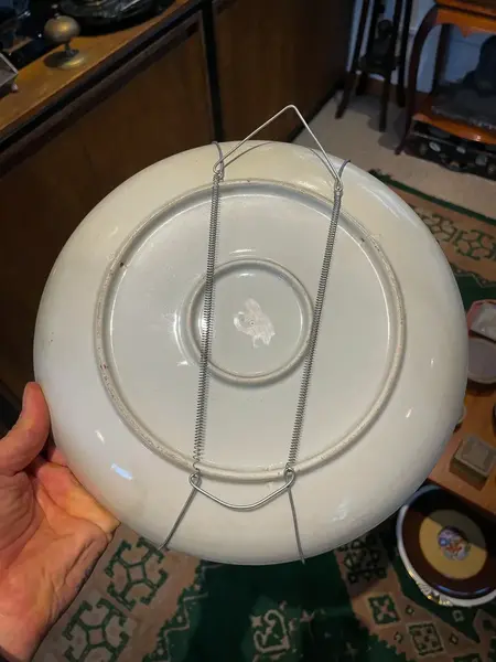 Foto de um(a) Antigo Prato Medalhão Oriental Porcelana Satsuma Século XX, da categoria de Pratos Decorativos. Antigo e grande prato/medalhão oriental em porcelana satsuma imperial, ricamente pintado à mão, em alto relevo, com... Mostrado de uma perspectiva diferente. Vendido no marketplace Trésors.