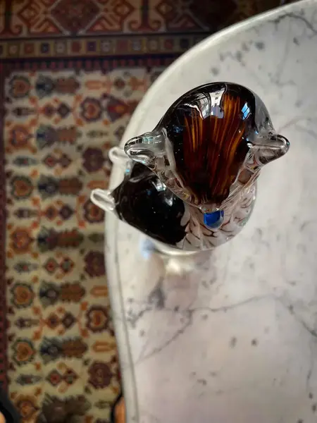 Foto de um(a) Antiga Obra Escultura De Coruja Art Deco Em Murano Italiano, da categoria de Escultura. ~ Italy Glass ~Belíssima escultura de coruja feita à mão em Murano artístico. Símbolo da inteligência e da sabedoria, a... Mostrado de uma perspectiva diferente. Vendido no marketplace Trésors.