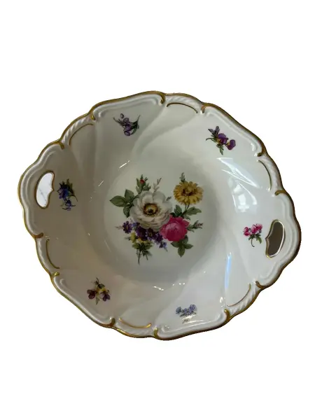 Foto de um(a) Antigo Prato Decorativo Com Alças Porcelana Alemã Bavaria, da categoria de Travessas e tigelas. ~ Bavaria | Germany ~Para servir ou decorar com este antigo e belíssimo prato com alças em porcelana artística alemã.... Vendido no marketplace Trésors.