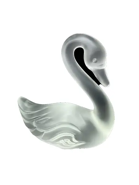 Foto de um(a) Antiga Escultura Cisne Art Deco Cristal Tcheco Desna Glass, da categoria de Escultura. Desna Glass - Bohemia. Antiga escultura artística de cisne em cristal satiné lapidada à mão. Período Art Deco.Medidas 11x10cm. Vendido no marketplace Trésors.