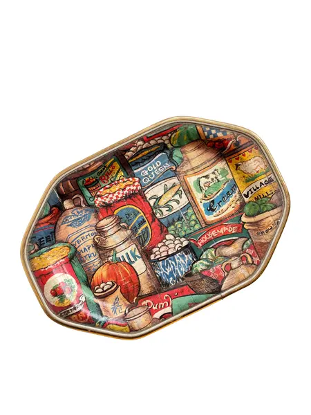 Foto de um(a) ​Bandeja em bambu estampado, da categoria de Travessas e tigelas. Bandeja em bambu estampado com detalhe em plástico dourado. Leves marcas do tempo e uso. Medidas: 26x18cm. Vendido no marketplace Trésors.