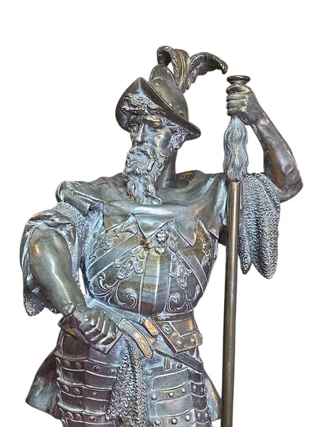Foto de um(a) Escultura Antiga de Cavaleiro em Petit Bronze – França, Século XIX, da categoria de Escultura. Escultura antiga em Petit Bronze representando um cavaleiro com armadura detalhada. Mostrado de uma perspectiva diferente. Vendido no marketplace Trésors.