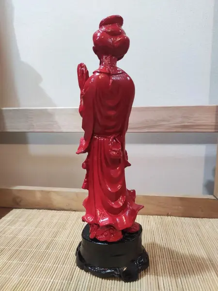 Foto de um(a) Escultura Mandarim Chinês, Década de 1970, da categoria de Escultura. Escultura chinesa de um mandarim pescador em resina com laca chinesa na cor coral, década de 1970 peça única pelo designer... Mostrado de uma perspectiva diferente. Vendido no marketplace Trésors.