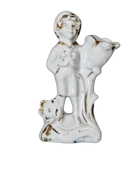 Foto de um(a) Paliteiro Porcelana Brasileira, Década de 1940, da categoria de Paliteiros. Paliteiro em porcelana monocromática e filetado com ouro, década de 1940. Procedência brasileira. A: 9,5 cm / L: 5,5 cm /... Vendido no marketplace Trésors.