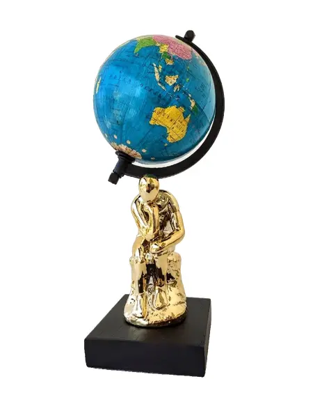 Foto de um(a) O Pensador Dourado, da categoria de Globos. O pensador dourado globo terrestre o pensador em porcelana dourada com base em madeira ebanizada A: 28cm Base: 9 x 9 cm ... Vendido no marketplace Trésors.