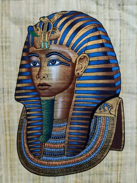 Foto de um(a) Papiro Tutankhamon Anos 80, da categoria de Pinturas. Papiro com imagem do faraó tutankhamon ou tutancâmon comprado no cairo durante a década de 1980. *** não acompanha moldura... Mostrado de uma perspectiva diferente. Vendido no marketplace Trésors.