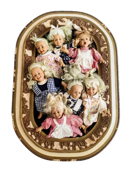 Foto de um(a) Gloobee Dolls Anos 90, da categoria de Bonecas. Bonecas caretinha gloobee dolls, em vinil com corpo de tecido revestido com fibra e cabelos de fibra sintética, tendo como... Vendido no marketplace Trésors.