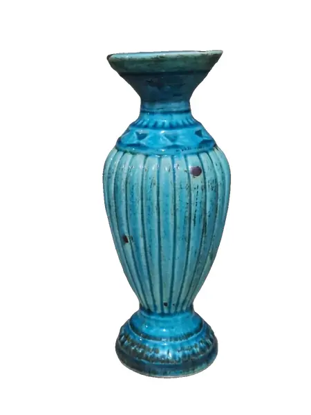 Foto de um(a) Castiçal Blue anos 2000, da categoria de Castiçais. Castiçal em porcelana craquelada e envelhecida na cor turquesa, década de 2000 A: 29 cm diâmetro da base: 10 cm diâmetro do... Vendido no marketplace Trésors.