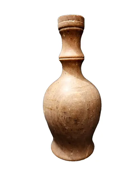 Foto de um(a) Moringa em Pedra Sabão, Nordeste Brasileiro, da categoria de Jarros. Moringa de pedra sabão com tampa, nordeste brasileiro. Capacidade de 350 ml. A: 19 cm Diâmetro: 7,8 cm Diâmetro da base:... Vendido no marketplace Trésors.