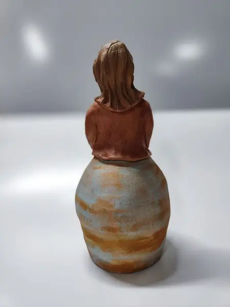 Foto de um(a) Escultura Mulher em Terracota, Década de 1990, da categoria de Escultura. Escultura de mulher em terracota e policromia origem: santa catarina, década de 1990, peça única, mas sem assinatura do... Mostrado de uma perspectiva diferente. Vendido no marketplace Trésors.