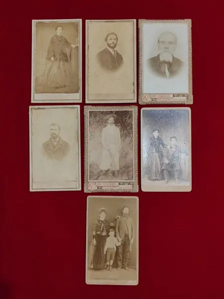 Foto de um(a) Fotos Antigas por Fotógrafos Ambulantes Dos Anos 1900, da categoria de Álbuns e álbuns de fotografia. Fotos originais do início de 1900 para serem guardadas na memória do tempo, onde o vagar de fotografar era milimetricamente... Mostrado de uma perspectiva diferente. Vendido no marketplace Trésors.