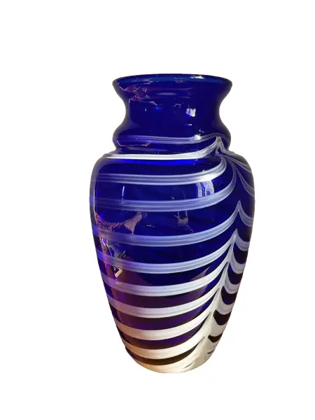 Foto de um(a) Antigo Vaso Jarro Murano Italiano Leitoso E Opalina Art Deco, da categoria de Vasos. ~ Cobalt blue Glass ~ Antigo e exuberante vaso artístico em Murano Italiano, cor azul cobalto com um trabalho leitoso em... Vendido no marketplace Trésors.