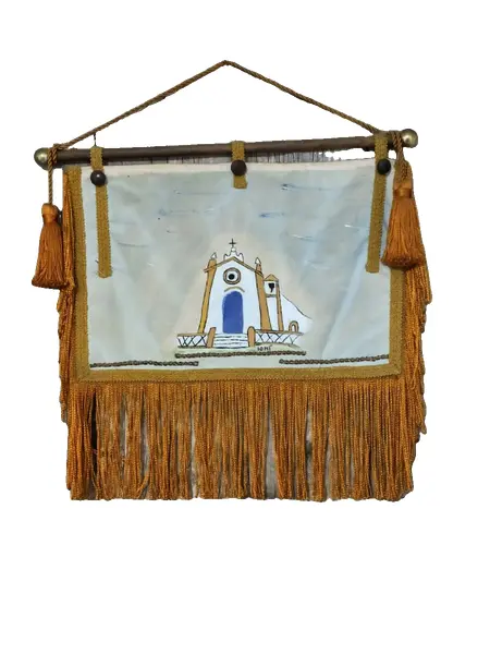Foto de um(a) Estandarte Igreja Nossa Senhora Das Necessidades anos 2000, da categoria de Objetos religiosos e espirituais. Estandarte igreja nossa senhora das necessidades, santo antônio de lisboa, florianópolis-sc, pintado à mão pela artista... Vendido no marketplace Trésors.