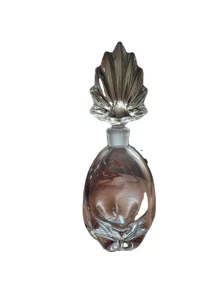 Foto de um(a) Antigo Raro Perfumeiro Frasco Em Cristal Orrefors Art Deco, da categoria de Perfumeiros. Antigo perfumeiro em cristal da Suécia, Cristallerie Orrefors. Lapidado à mão. A tampa no formato de leque. Peça muito... Vendido no marketplace Trésors.
