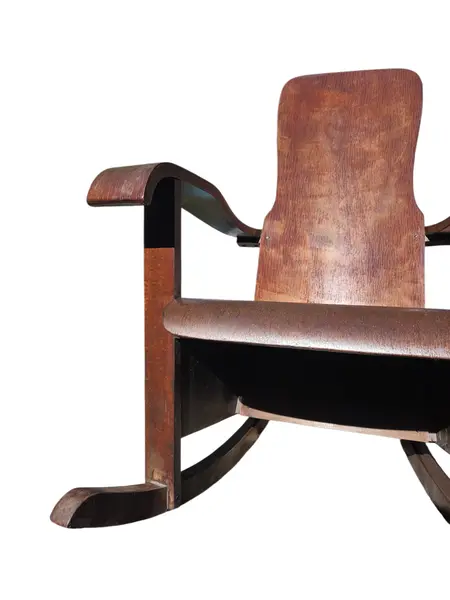 Foto de um(a) Rara Cadeira de Balanço Móveis Cimo Anos 40 – Estrutura Original - Cardeal, da categoria de Outras cadeiras. Uma verdadeira joia do design industrial mobiliário brasileiro. Esta cadeira de balanço legítima da lendária fabricante... Mostrado de uma perspectiva diferente. Vendido no marketplace Trésors.