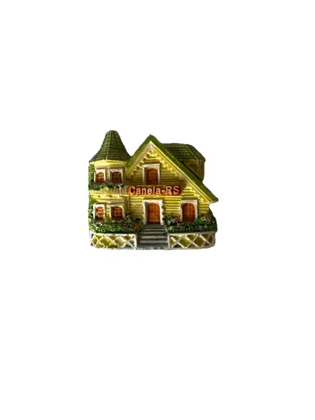 Foto de um(a) Ímã de geladeira, da categoria de Memorabilia de viagem & souvenir. Imã de casinha souvenir de Canela/Rs Mede: 6 x 7cm. Vendido no marketplace Trésors.