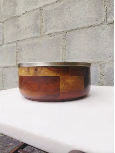Foto de um(a) Centro de mesa Tropic Art Bowls Modernista Antigo Taqueado, da categoria de Centro de mesa. Centro de Mesa Antigo Tropic Art Anos 1960 Bowls Modernista Taqueado em madeira de lei Selado no verso da peça Design... Mostrado de uma perspectiva diferente. Vendido no marketplace Trésors.