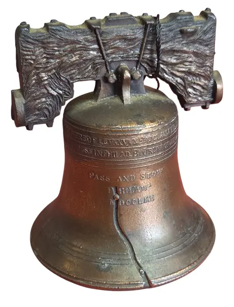Foto de um(a) O Sino da Liberdade, da categoria de Outros colecionáveis. Localizado no coração de Filadélfia, o Liberty Bell transcende sua função original de sino de torre para se tornar um... Vendido no marketplace Trésors.