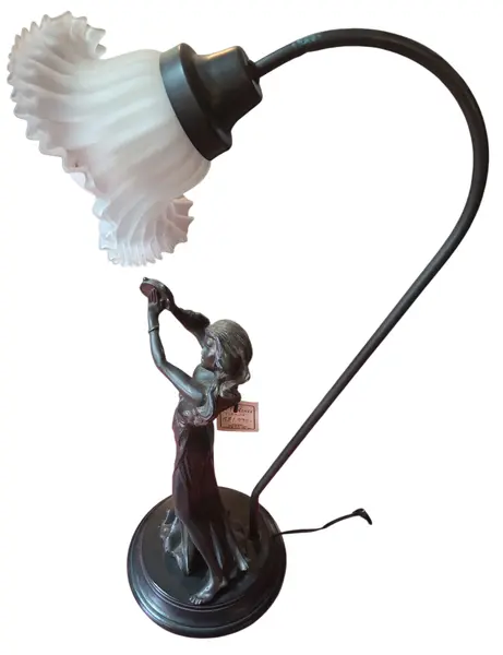 Foto de um(a) Escultura Luminária Antiga Cigana em Petit Bronze, da categoria de Escultura. Esta magnífica escultura luminária em petit bronze retrata uma figura cigana com impressionante riqueza de detalhes. A peça... Mostrado de uma perspectiva diferente. Vendido no marketplace Trésors.