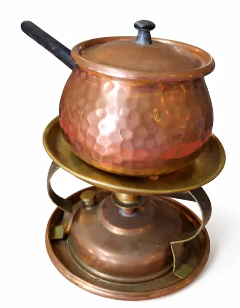 Foto de um(a) Rechand Fondue Cobre Completo, da categoria de Panelas. Aparelho de fondue clássico, completo e com acabamento em cobre martelado. Ideal para quem busca elegância e eficiência na... Vendido no marketplace Trésors.