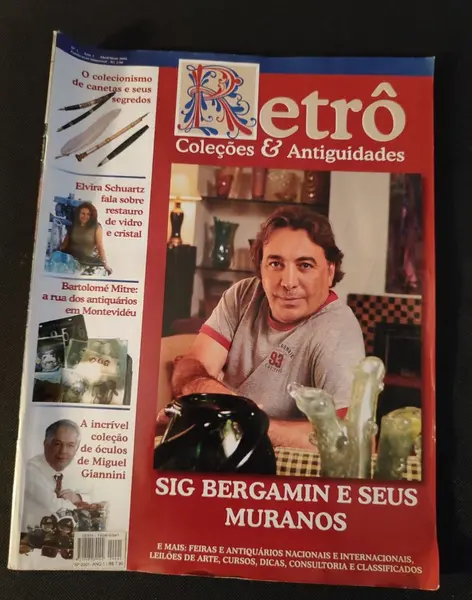 Foto de um(a) Coleção Revistas Retrô Coleções e Antiguidades, da categoria de Revistas. Coleção revista retrô coleções & antiguidades: os 23 números da coleção editada em 2005 pela editora isabella blanco & luiz... Mostrado de uma perspectiva diferente. Vendido no marketplace Trésors.
