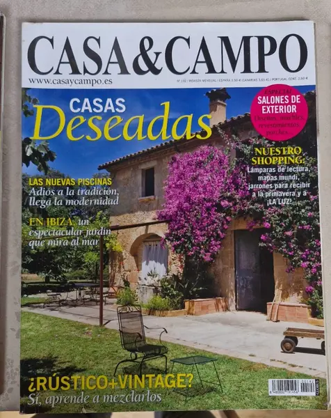 Foto de um(a) Coleção especial de revistas de decoração e arquitetura, da categoria de Revistas. Coleção de revistas com tema de casas de campo, estilo rústico e mediterrâneo, com ideias e belíssimas inspirações em... Mostrado de uma perspectiva diferente. Vendido no marketplace Trésors.