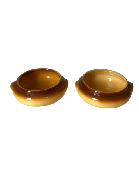 Foto de um(a) Dupla de tigelas cerâmicas, da categoria de Travessas e tigelas. Dupla de tigelas em cerâmica. Medem: 15 cm de diâmetro e 5 cm de altura. Vendido no marketplace Trésors.